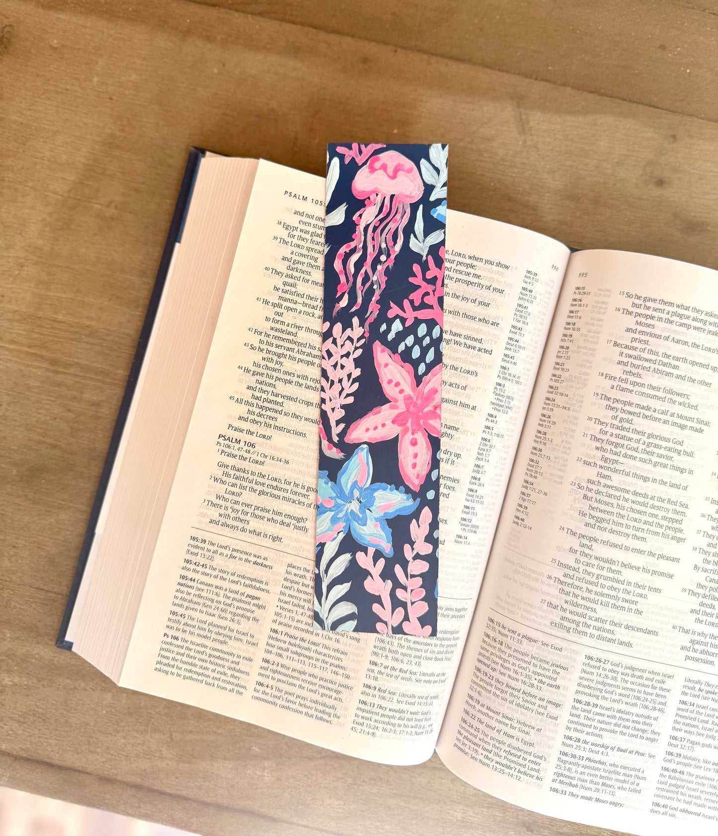 Navy Splash | Bookmark