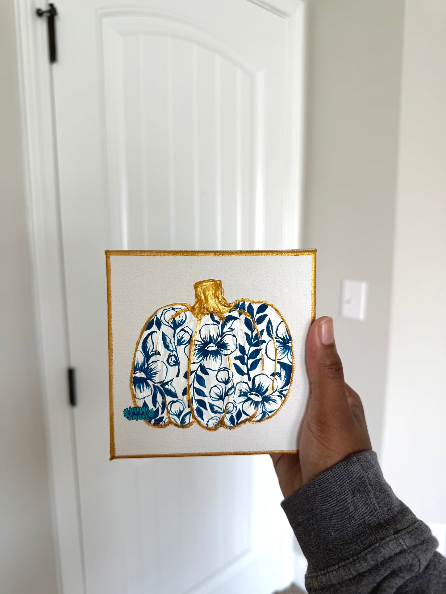 Textured Pumpkin Mini Canvas | Blue Toile