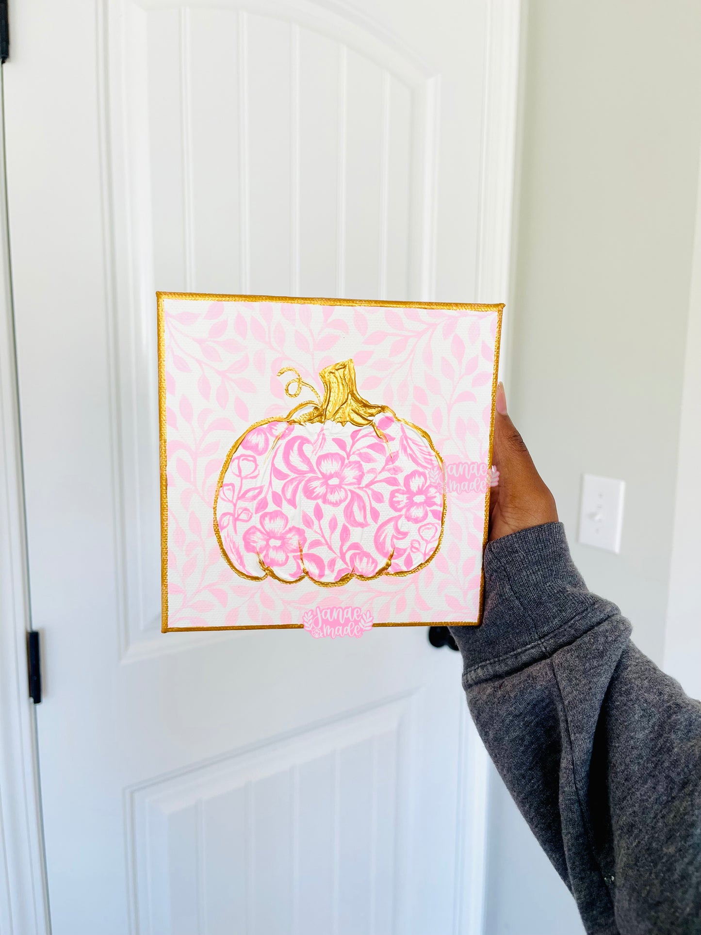 Textured Pumpkin Mini Canvas | Pretty in pink toile